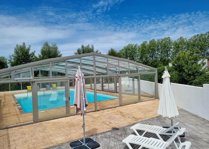 Chalet Etxetxoa, De 1 A 4 Personnes Avec Climatisation, Terrain Prive Et Piscine