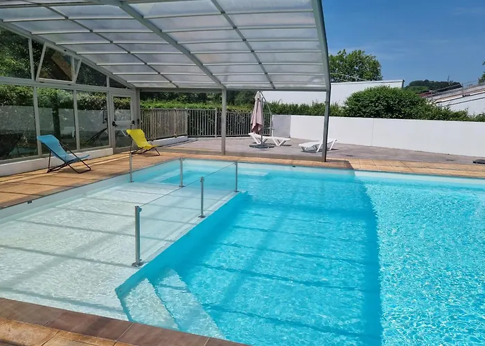 Chalet Etxetxoa, De 1 A 4 Personnes Avec Climatisation, Terrain Prive Et Piscine